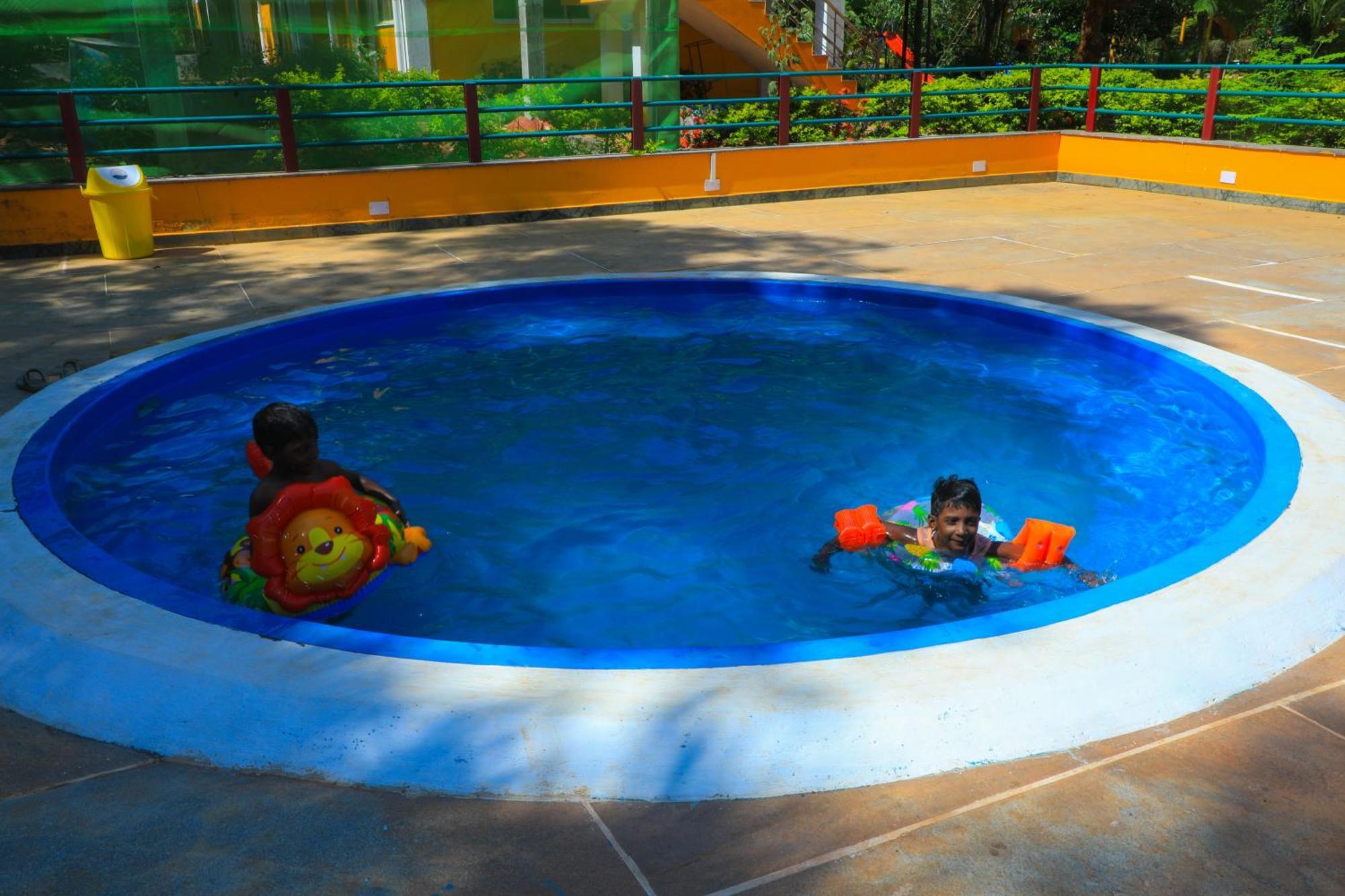 Auro Wellness Castle Hotel Pondicherry Bagian luar foto