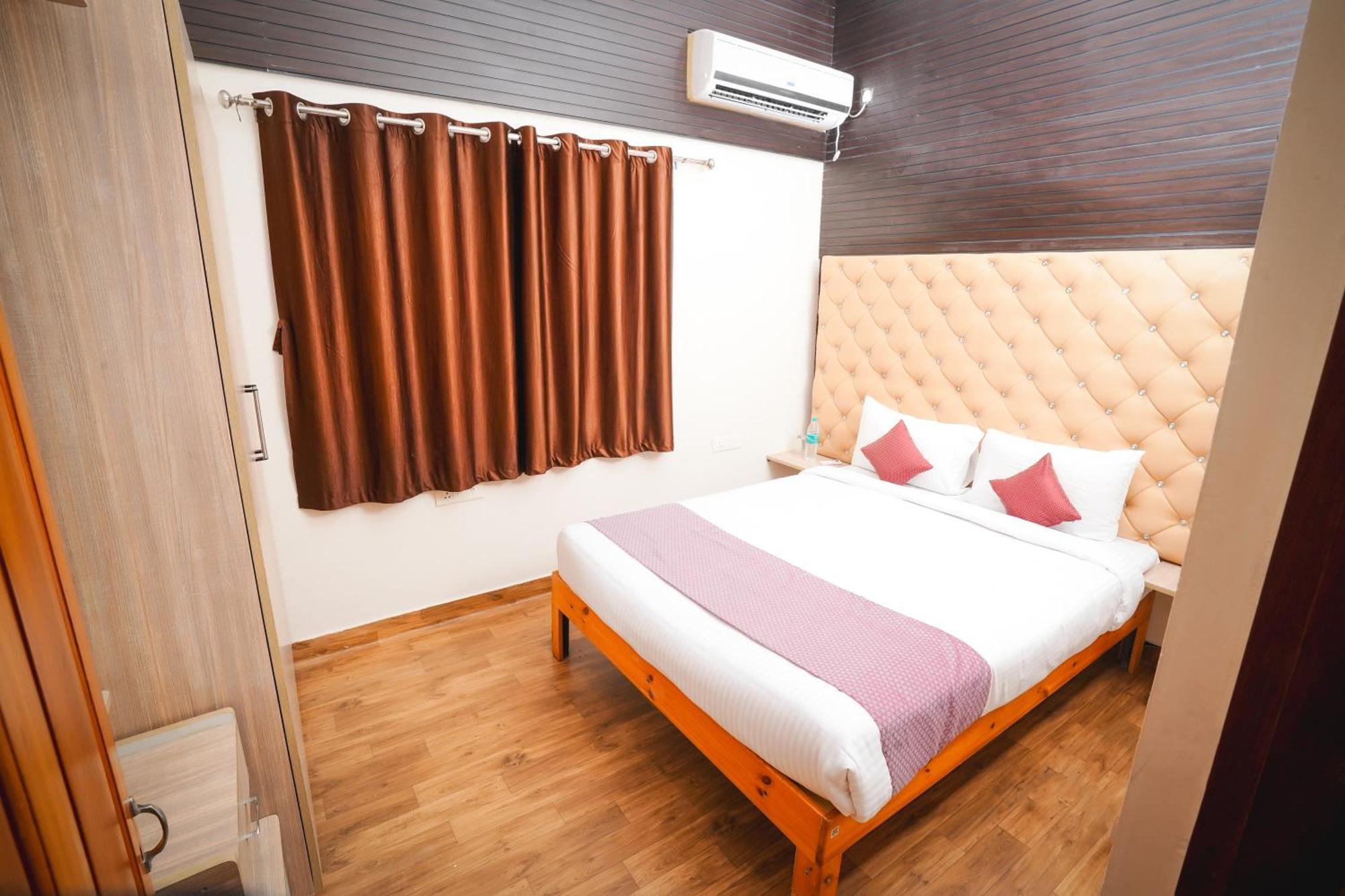 Auro Wellness Castle Hotel Pondicherry Bagian luar foto