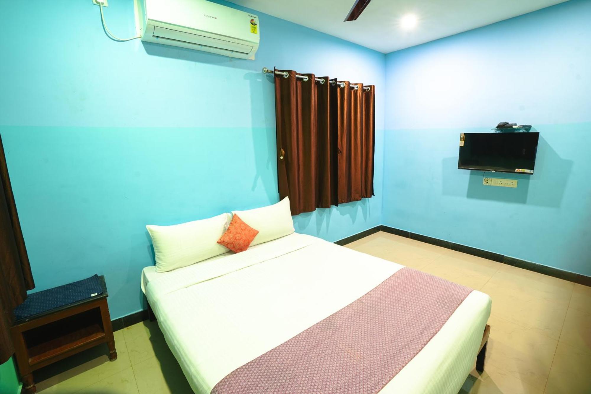 Auro Wellness Castle Hotel Pondicherry Bagian luar foto