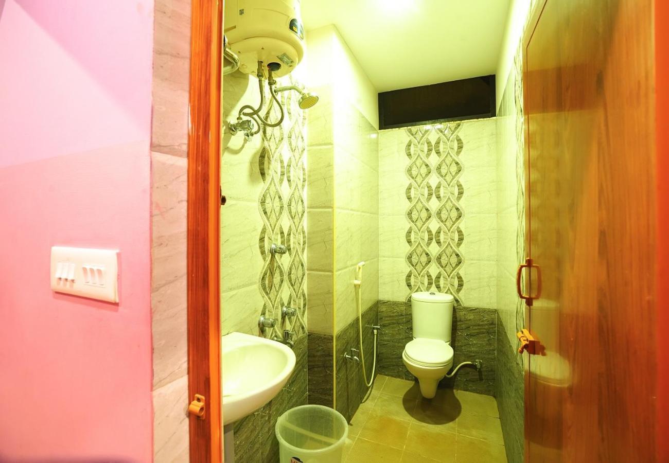 Auro Wellness Castle Hotel Pondicherry Bagian luar foto